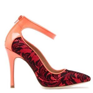 heels With Lace Pattern Size 7.5